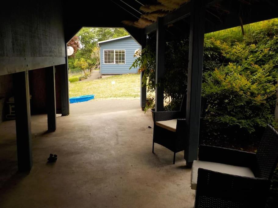 Oceanfront Studio/Loft: Alpacas, Oysters & Kayaks Shelton Exterior photo