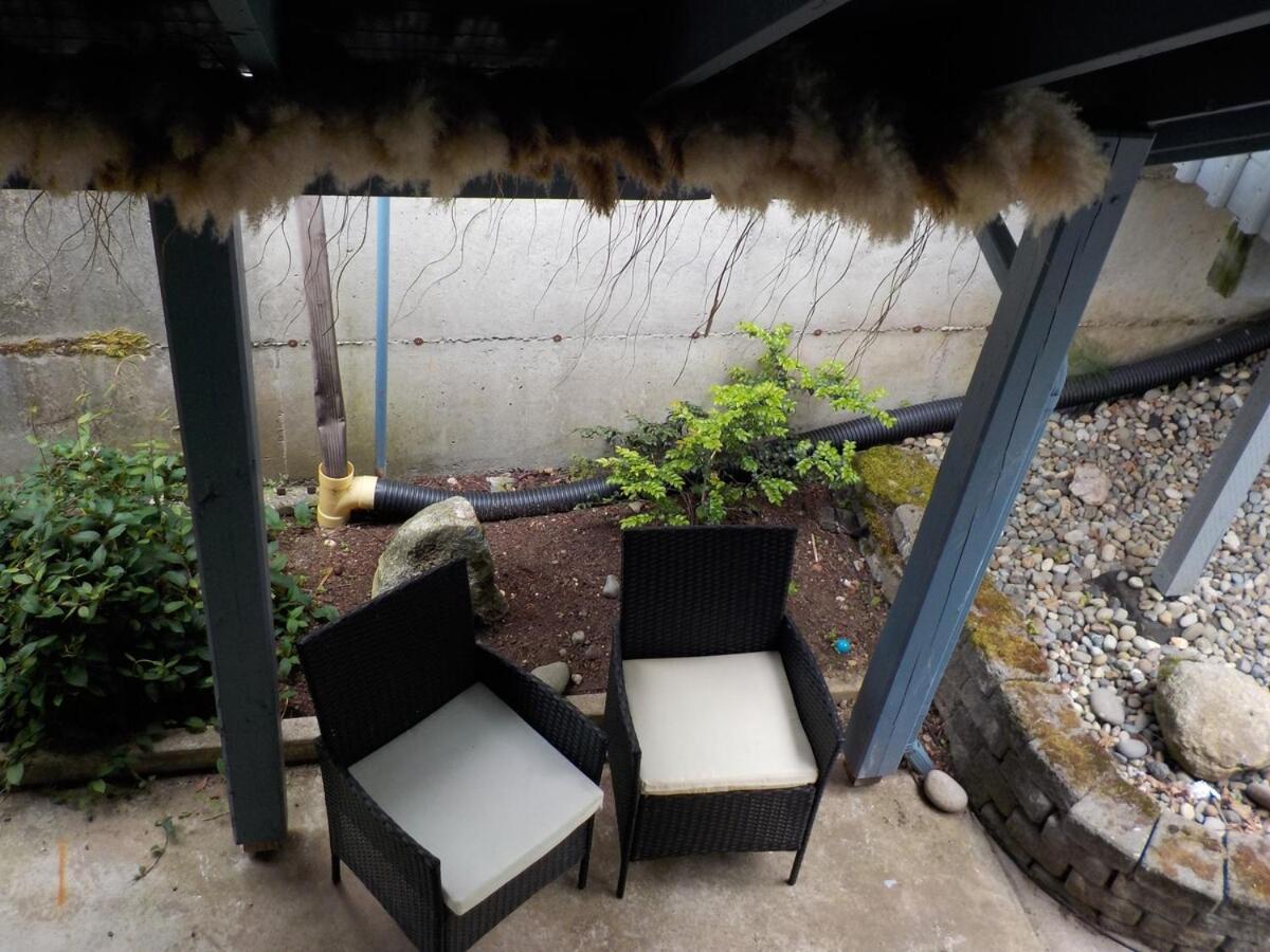 Oceanfront Studio/Loft: Alpacas, Oysters & Kayaks Shelton Exterior photo
