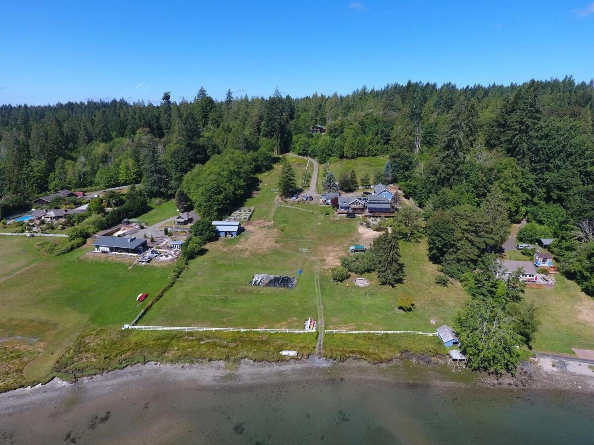 Oceanfront Studio/Loft: Alpacas, Oysters & Kayaks Shelton Exterior photo
